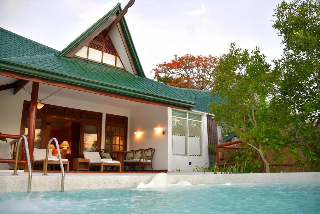 Badian Island Wellness Resort Bagian luar foto